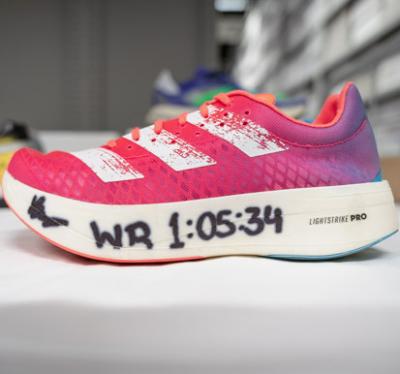 adidas løpesko gjennom historien: Fra baneløpesko til super-sko