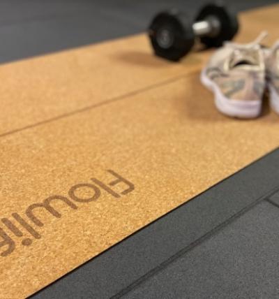 TEST: Flowlife Flowmat – bærekraftig treningsmatte i kork med fantastisk sidegevinst