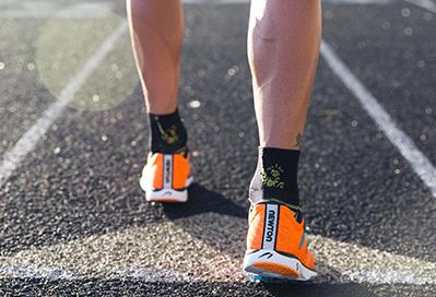 Lettere løpesko kan redusere maratontiden med flere minutter 