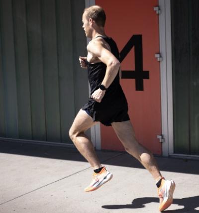 Test: Li-Ning Elite 2.0 vs. Nike Vaporfly Next% – hvilken er raskest?