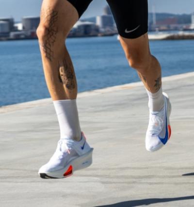 Pace Kalkulator: Beregn Din Løpefart for 5K, 10K, Halvmaraton og Maraton