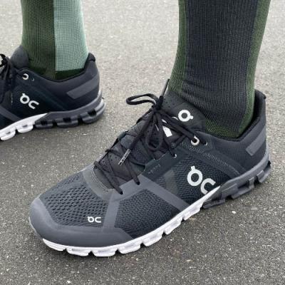 On Cloudflow – Få følelsen av å rulle avgårde på en sky