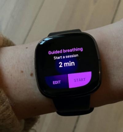 TEST: Fitbit Sense - aktivitetsmåler med banebrytende stress management features
