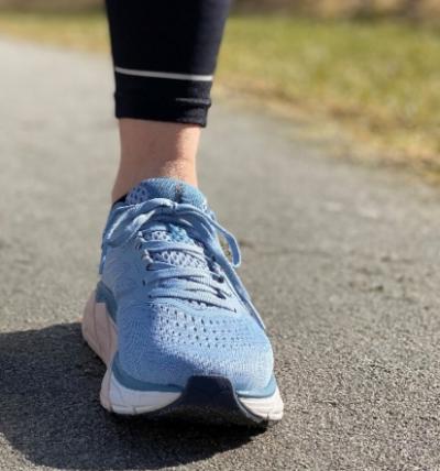 Test: Hoka One One Arahi 5 - Stabilitet og støtabsorbering i lett innpakking