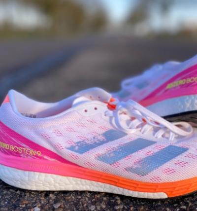 TEST: Adidas Adizero Boston 9 - Når det skal gå fort, både visuelt og til trening!
