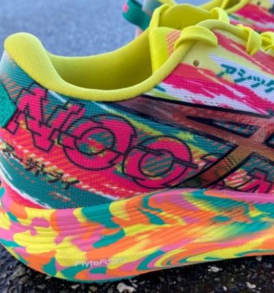 TEST: ASICS Noosa Tri 13 - den aller mest crazy løpeskoen!