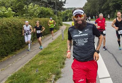 I 2017 løp Ulrik 100 maraton - alle under 4 timer