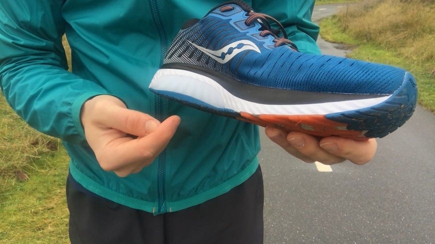 Test: Saucony Guide 13 anmeldelse av løpesko Les her! Saucony GUIDE 13 Stabile løpesko bluesilverblå