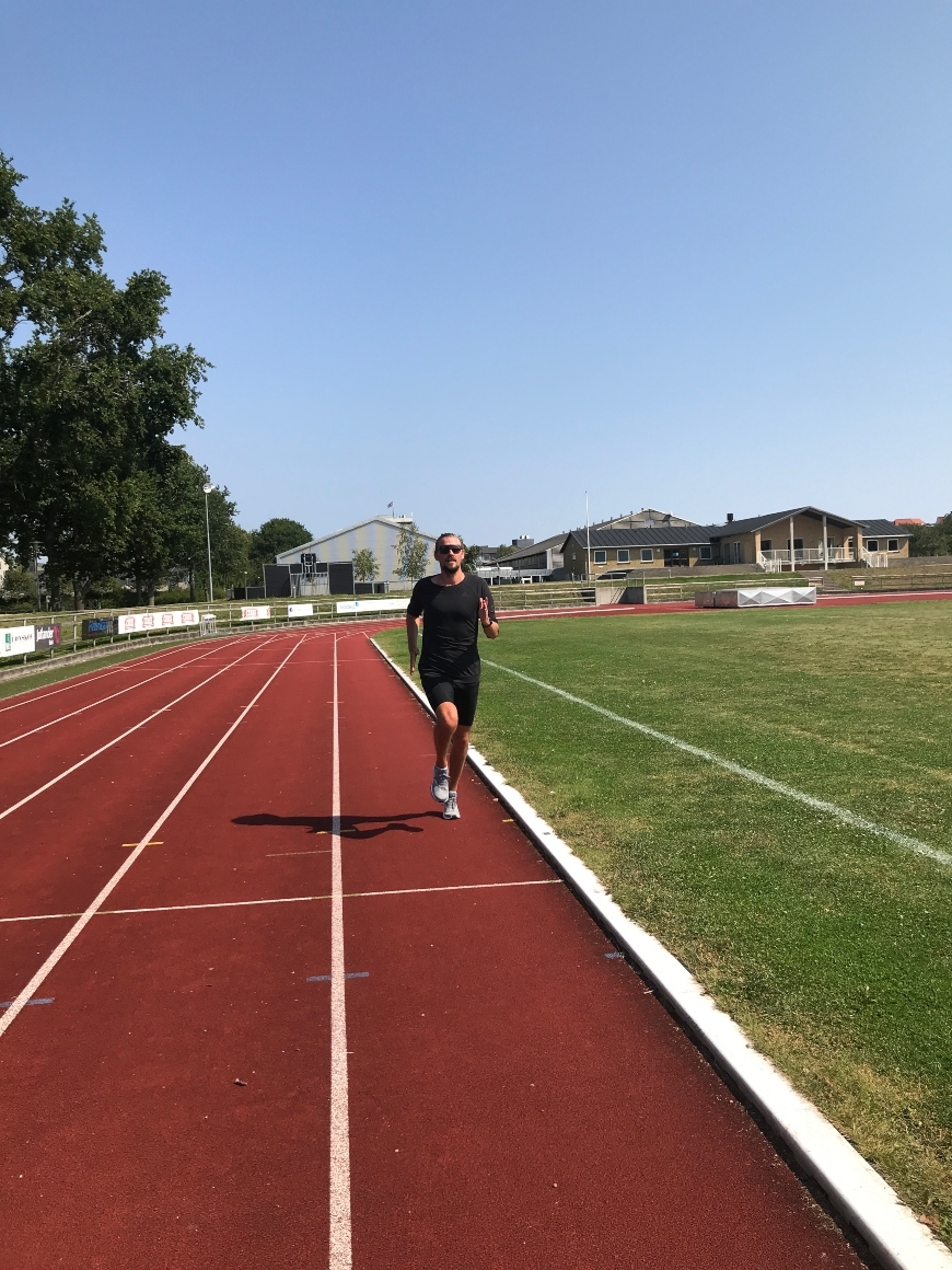 mizuno wave rider 24