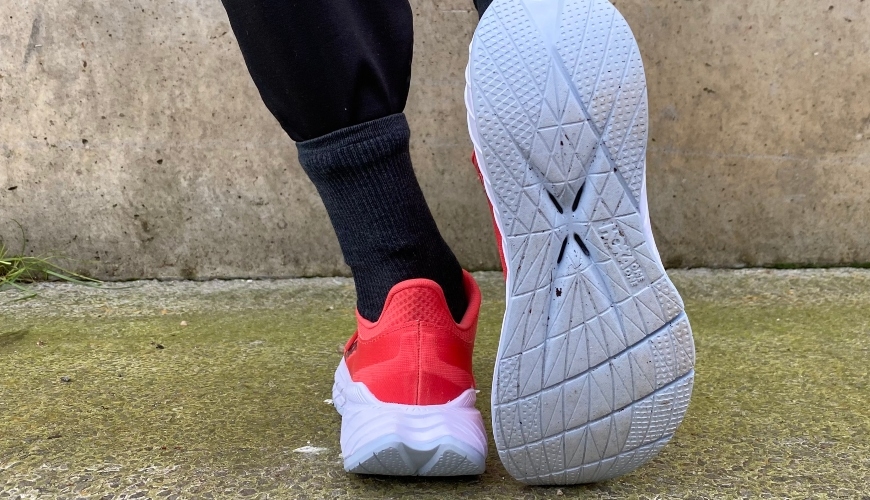 Hoka One One Carbon X 2 design